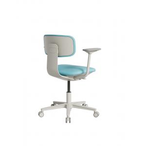 Кресло КР24 с подлокотниками - каркас нейлон+стекловолокно